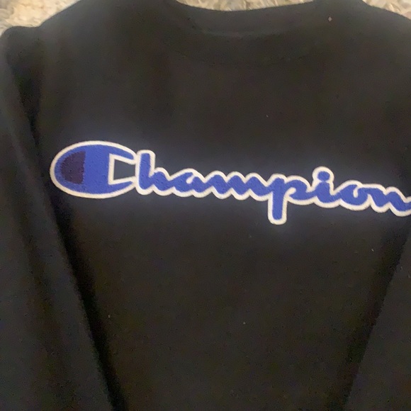 Champion - Picture 3 of 5